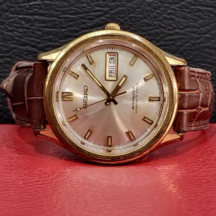 SEIKO BUSINESS - A GOLD PLATED AUTOMATIC MOVEMENT 8346-9000 Not Rolex