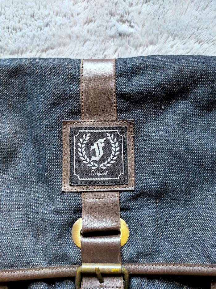 Tas Denim Slempang Distro Merk Furious Bali Original
