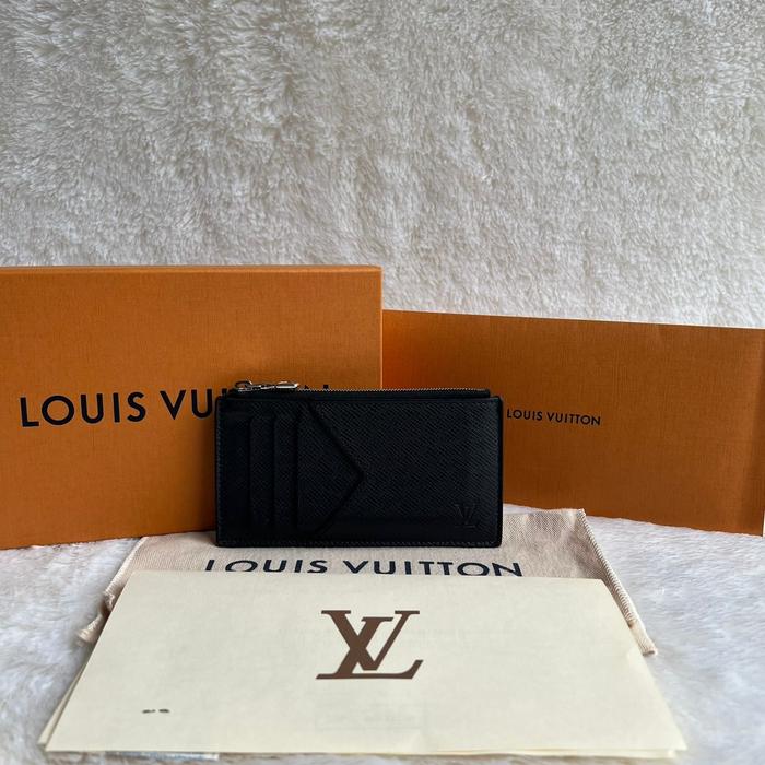Louis Vuitton Taiga Coin Wallet Authentic Original 100%