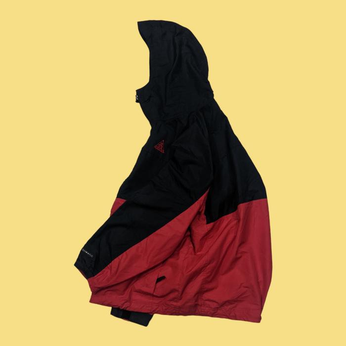 Vintage Nike ACG Two Tone Triangle Logo Packable Jacket