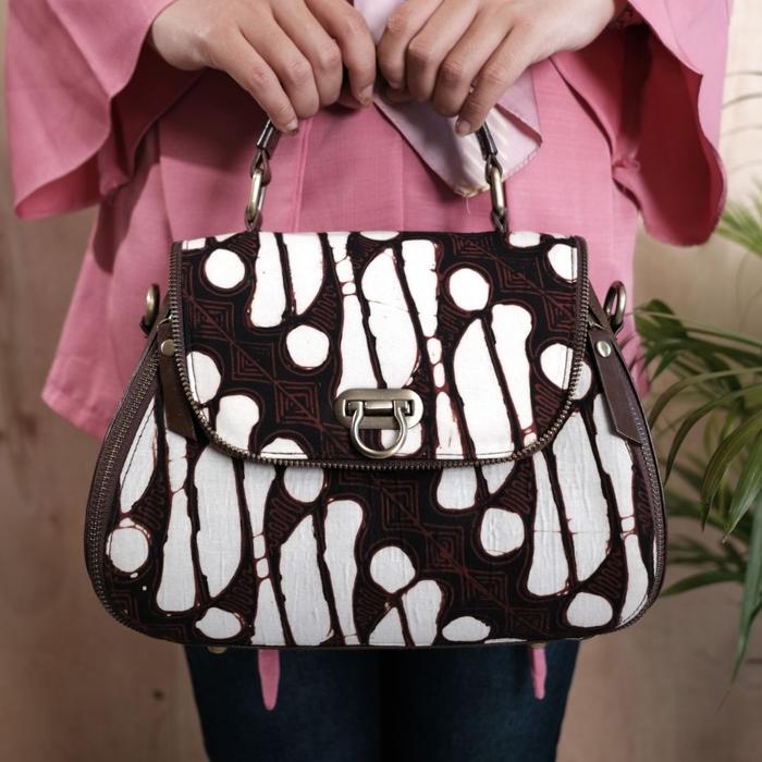 Tas Kulit Gendhis Batika - Tas Batik - Tas Kulit Sapi - Tas Wanita