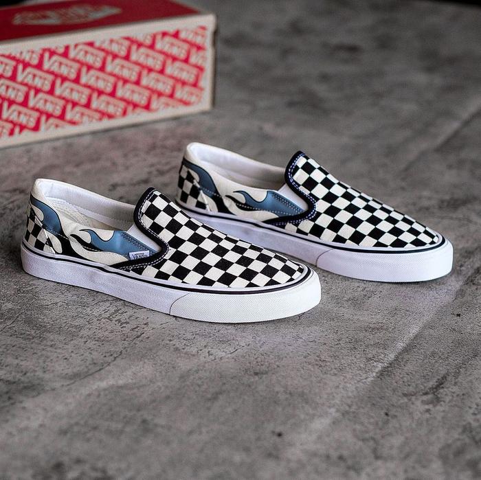 VANS SLIP-ON CHKR FLAME BLACK/WHITE CLASSIC ORIGINAL 100% - BNIB