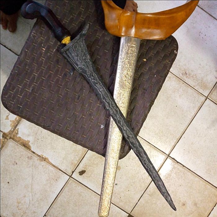 Keris Kebo Lajer Pamor Udan Emas Tiban