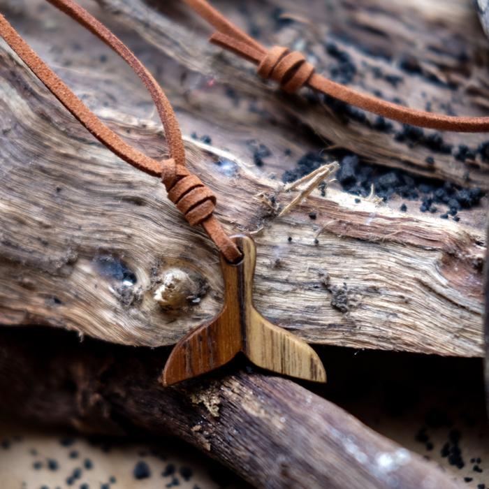 KALUNG KAYU FISHTAIL - TEAKWOOD