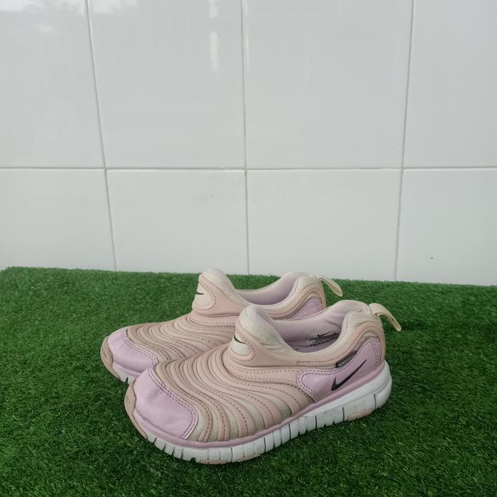 Nike free . sepatu anak perempuan size 31 . sepatu Jonggol second