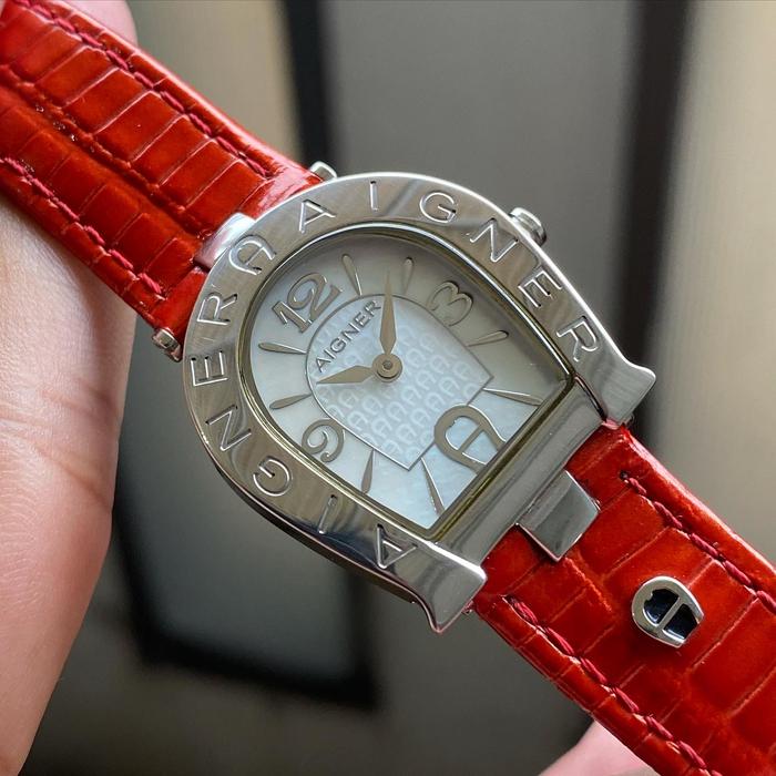 Aigner Acerra Ladies A32200 Quartz Movement