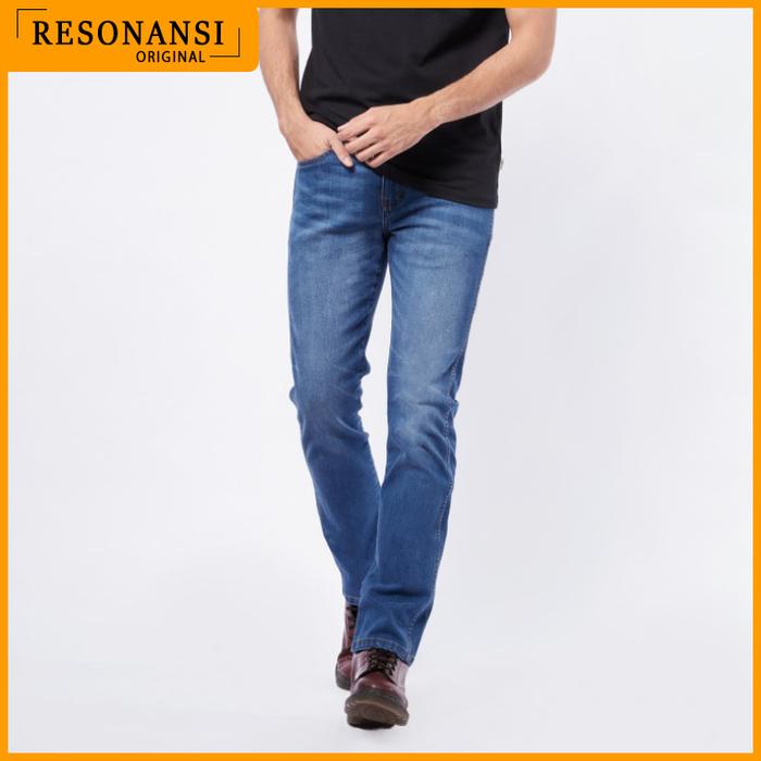 CELANA JEANS PRIA TERBARU WRANGLER ORIGINAL GREENSBORO 04A22 MED BLUE