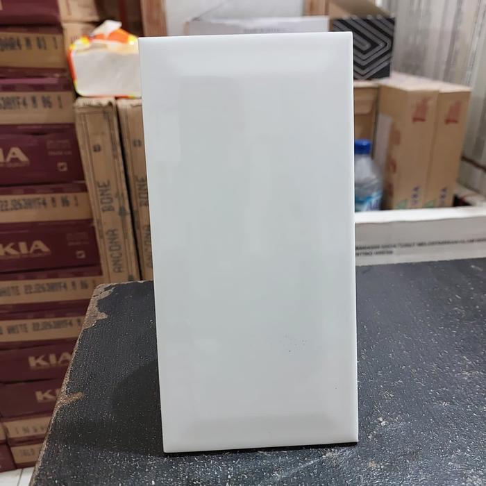 Bevel Subway MULIA SIGNATURE METRO WHITE 10x20 kw1