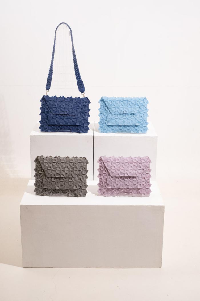 Byo Classic Clutch
