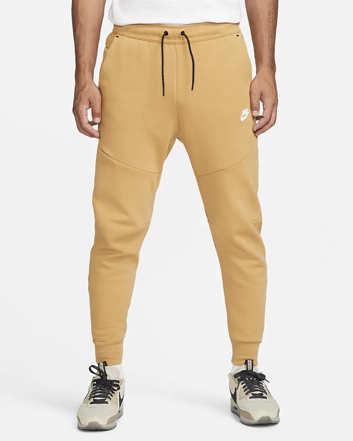 Nike_Sportswear_Tech_Fleece