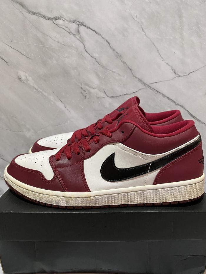 nike air jordan 1 low noble red