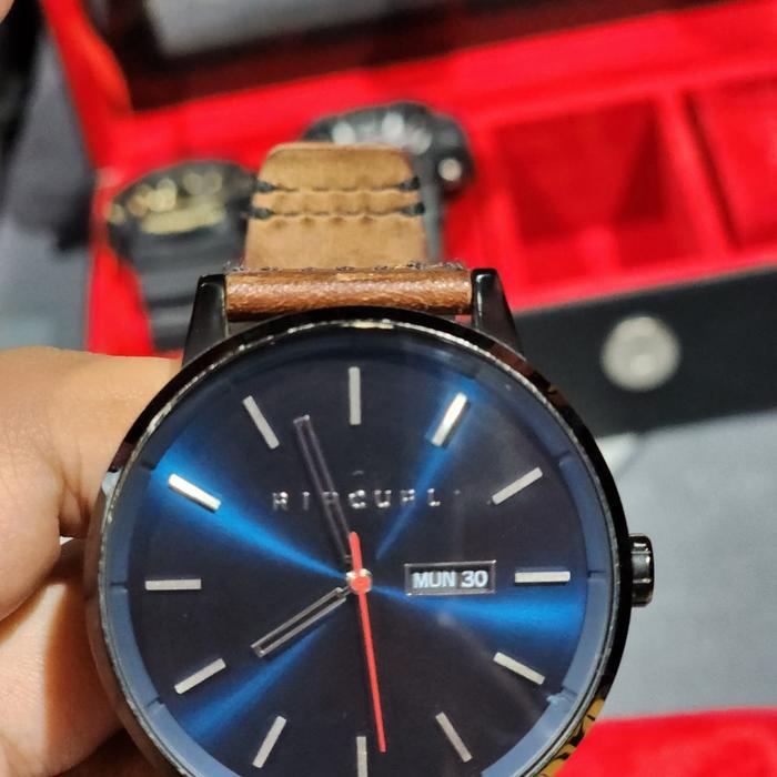 jam tangan pria ripcurl original