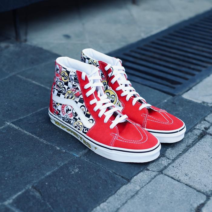 VANS SK8-HI CLASSIC MOONEYES FORMULA ONE MULTI RED ORIGINAL RESMI