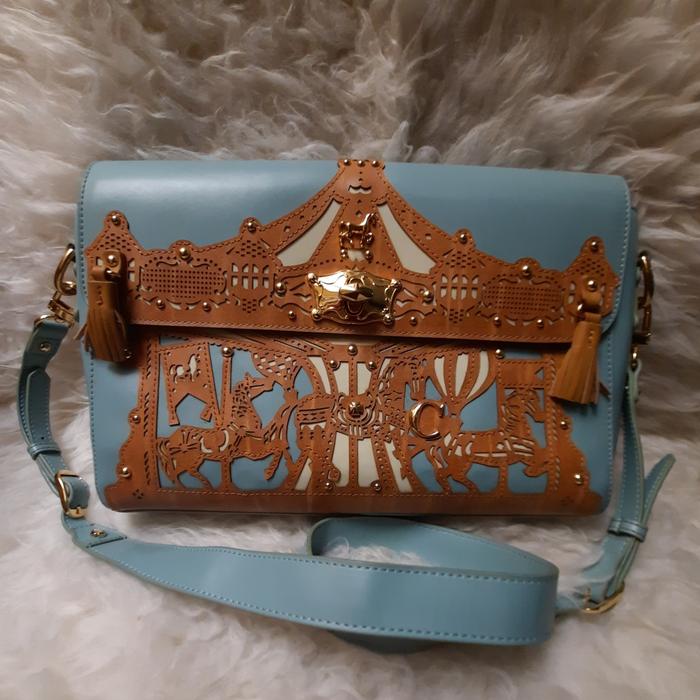 Tas pesta Lapalette Cupcake sling bag