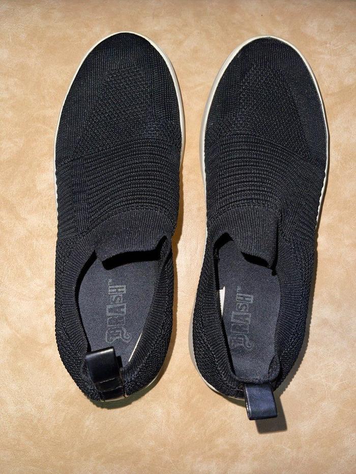 Sepatu hitam wanita - Brash