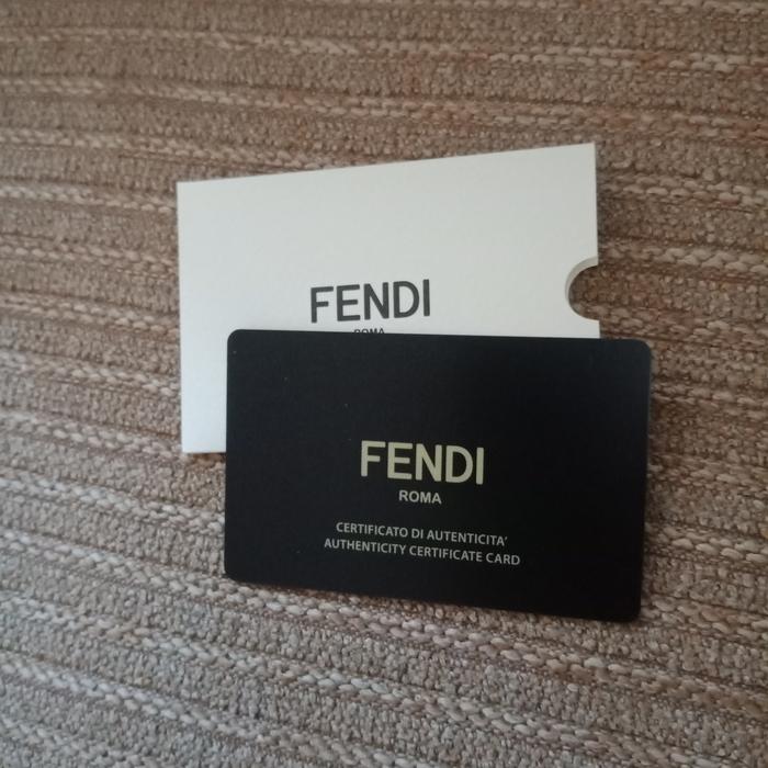 card care fendi/ bookled fendi/dustbag fendi/box fendi/paperbagfendi