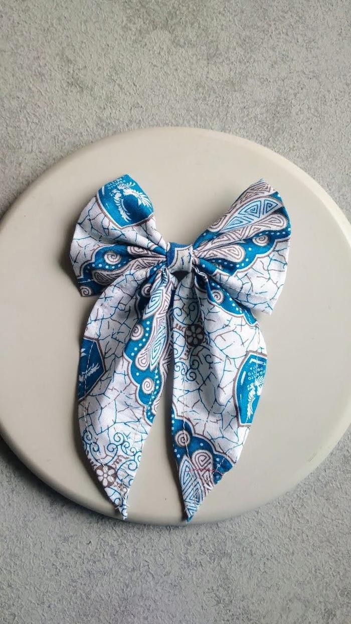 Highschool bow kinderfield batik