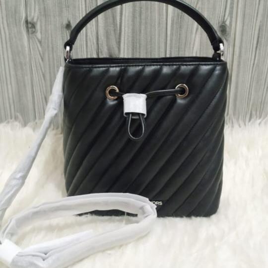 Jual Tas M1chael K0rs MK Suri Medium Color Black Quilted Original