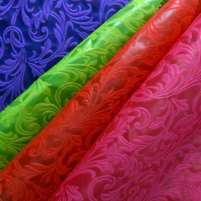 Kain spunbond emboss lebar 120 cm motif Batik dan Bunga YVONNE