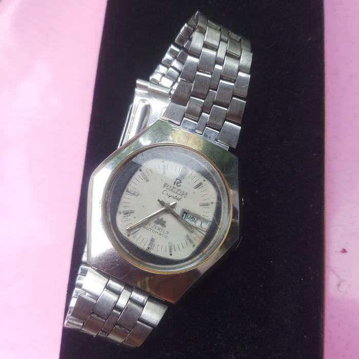 jam tangan ricoh persegi