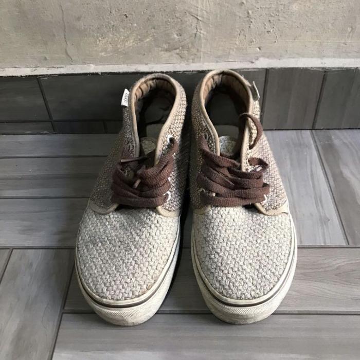 Sepatu Vans Chukka