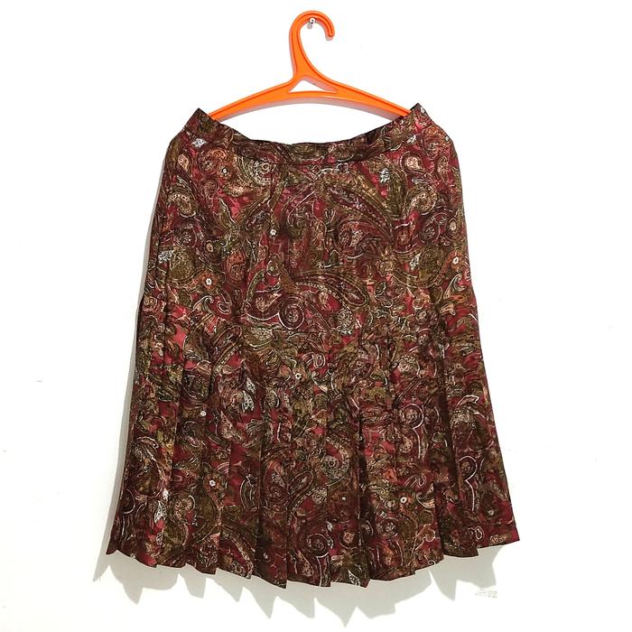 Rok Batik merah maroon model setengah plisket