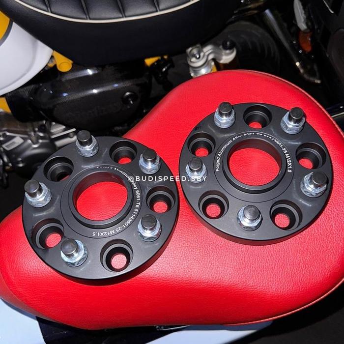 Adaptor/Spacer Velg Innova Zenix / Reborn / Old 25mm Plug and Play