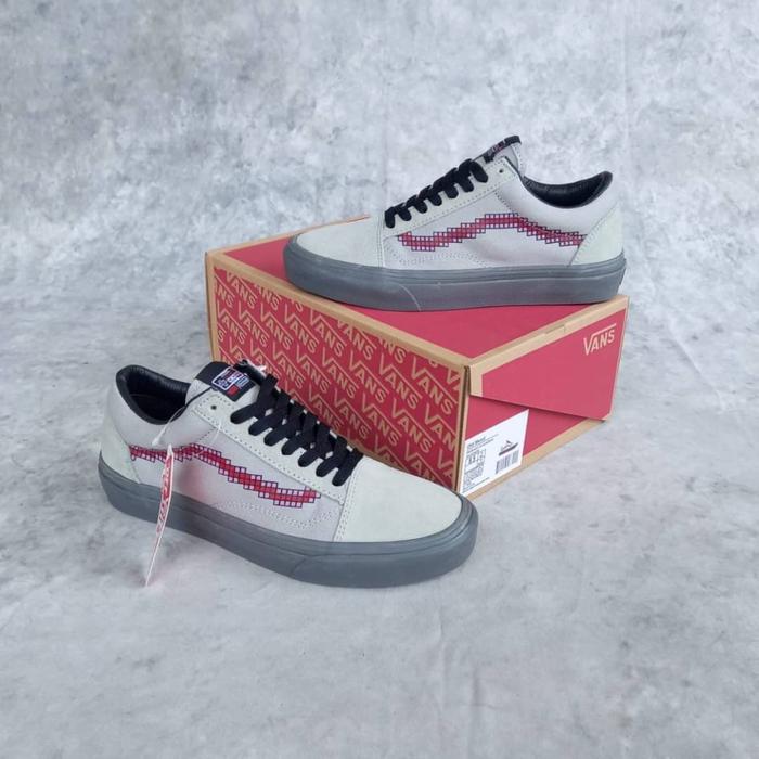 Sepatu Vans Old Skool Nintendo Console Khaki Grey