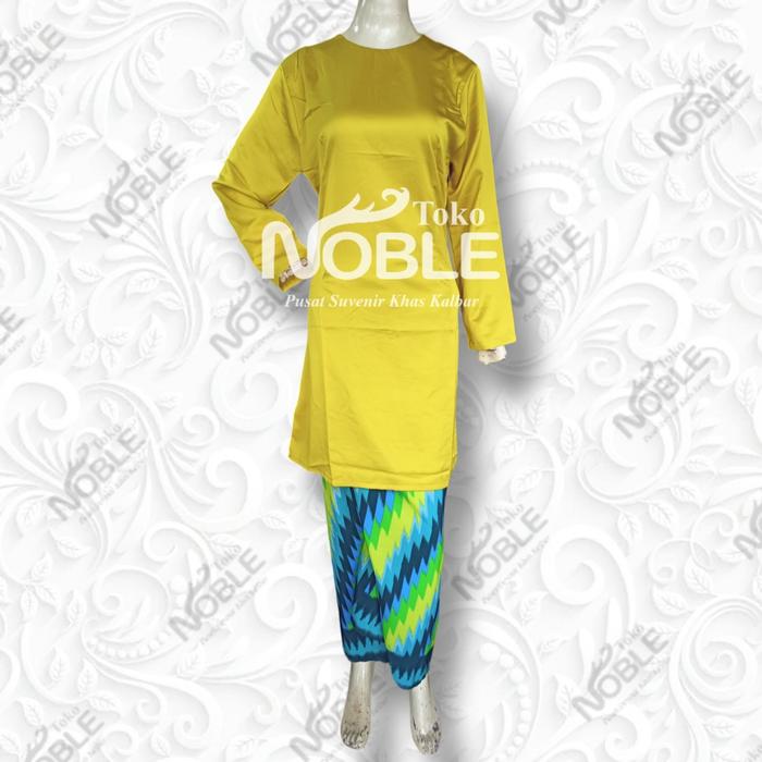 Baju Kurung Melayu Pontianak ( Bahan Satin Roberto )