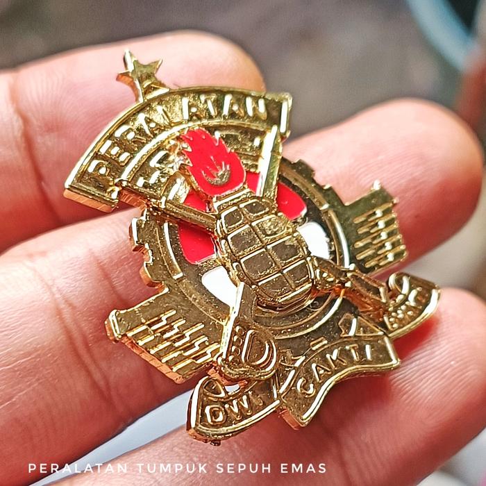 Brevet Brivet Wing Peralatan Tumpuk Sepuh Emas