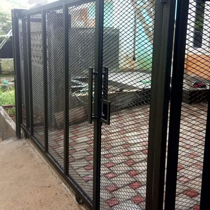 Pagar Dorong Perforated Besi Hollow Galvanis Anti Karat Finishing Cat Semprot Kompresor Dengan Pilih