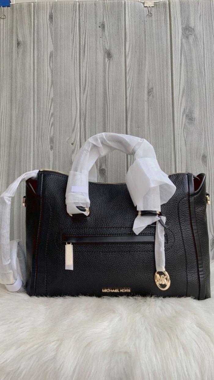 M1chael Kors MK Carine Large Pebbled Leather Satchel Black