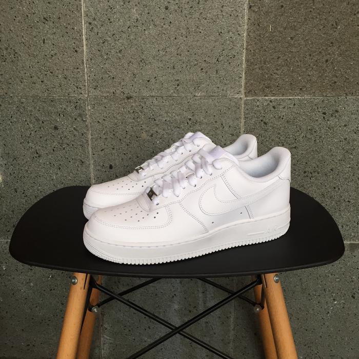 NIKE AIR FORCE 1 TRIPLE WHITE ‘07 AF1 OFF WHITE NBA SKETCH SUPREME