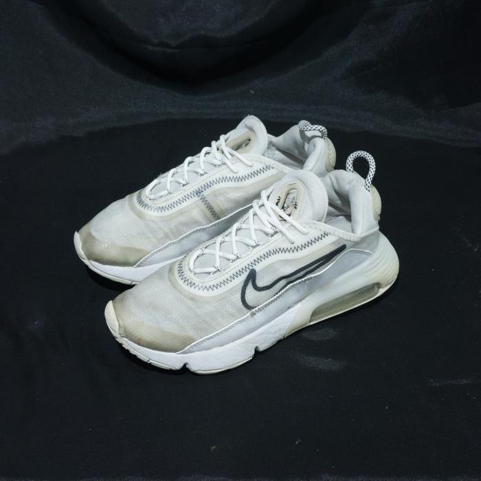 Sepatu nike air max 2090 original bekas