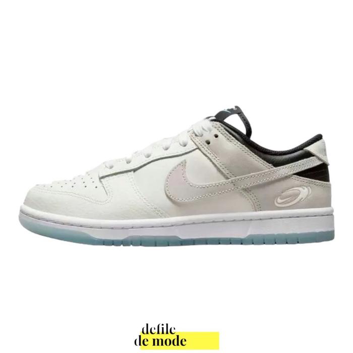 NIKE DUNK LOW SE SUPERSONIC WOMENS