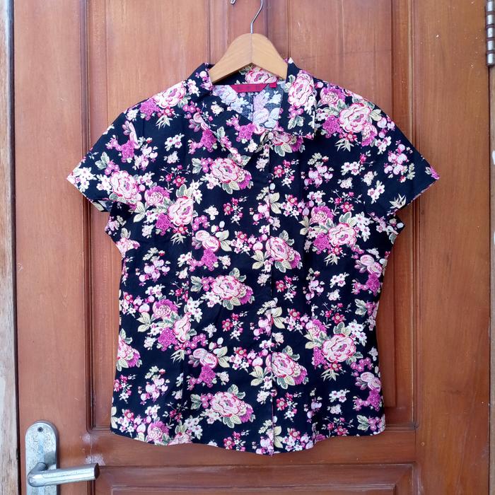 Preloved Kemeja Bunga-Bunga