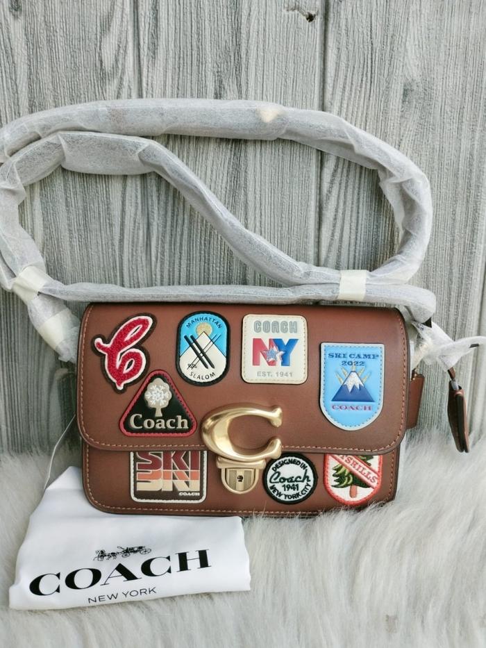 TAS BRANDED  Studio Shoulder Bag 19 With Patches