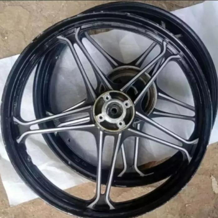 VELG THUNDER 125 ORIGINAL SUZUKI SEPASANG