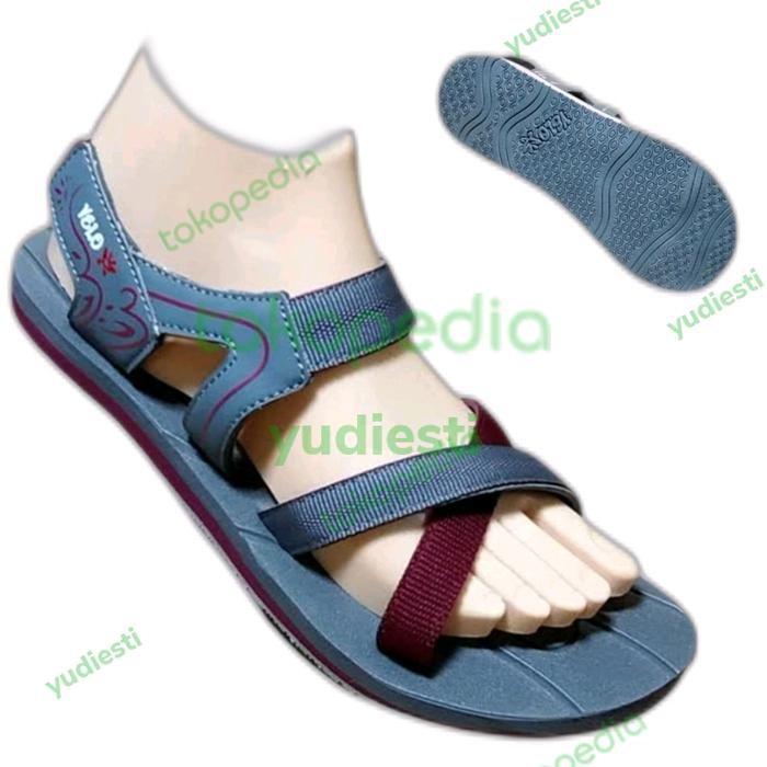 sandal gunung omiles Adelia