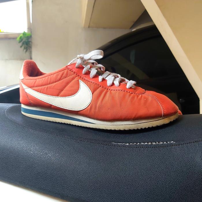 nike cortez second