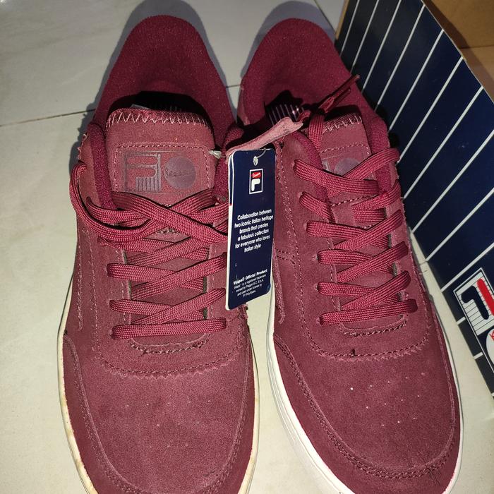 Sepatu Fila Vespa Merah