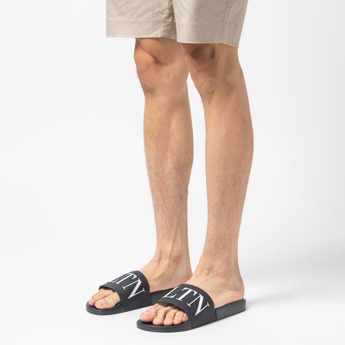 VLTN logo slide sandal men in Black/ White