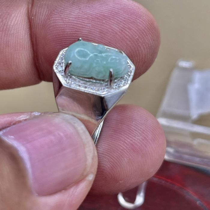 Giok jadeite feicui tipeA cincin pria perak s925 ukiran pixiu 1647