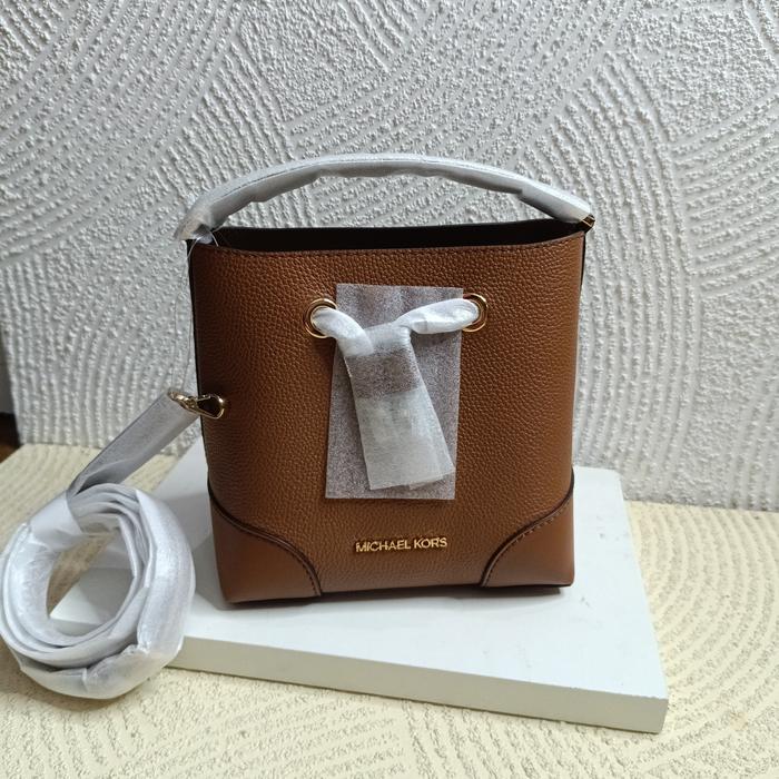 TAS WANITA MK MERCER SMALL BUCKET MESSENGER LUGGAGE