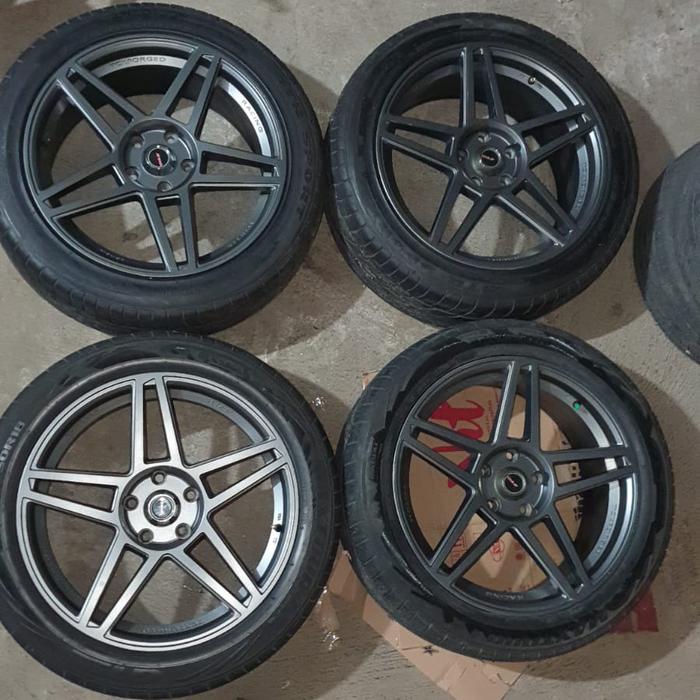 Vossen CV5 R18 5x114 + Atr Sport & Maxtour