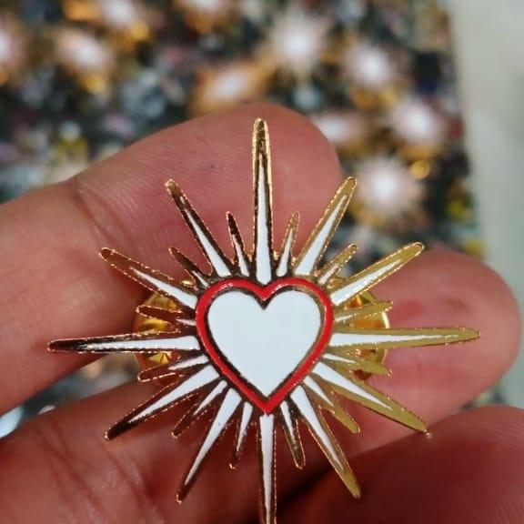 enamel pin hard plathing gold/silver custom