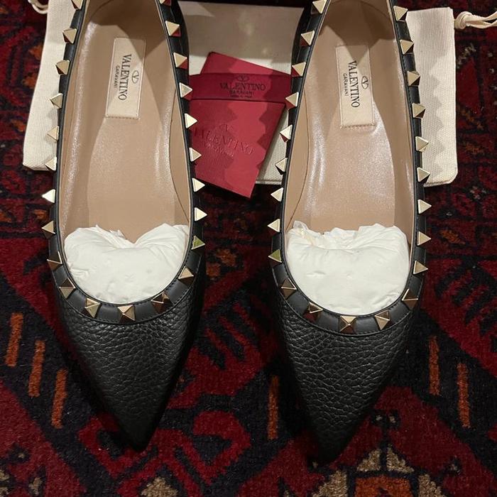valentino garavani rockstud flat