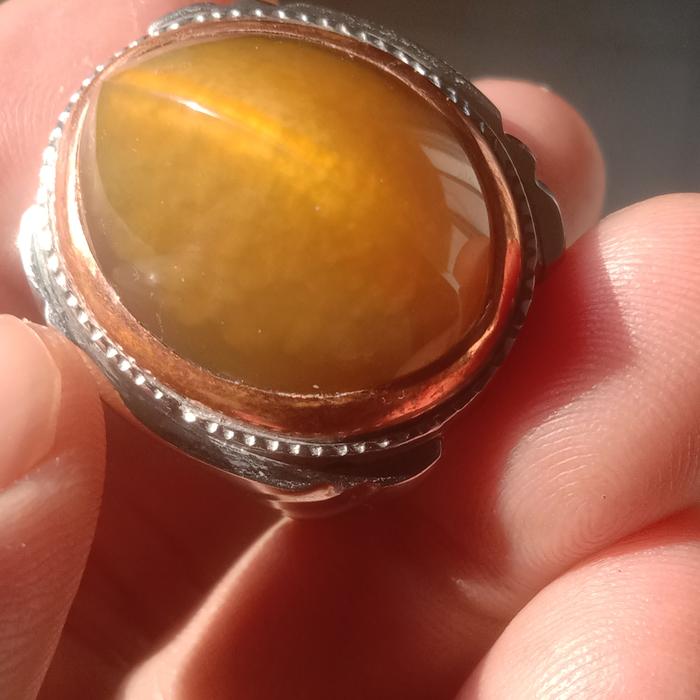 Batu Cincin Pandan Nanas Madu