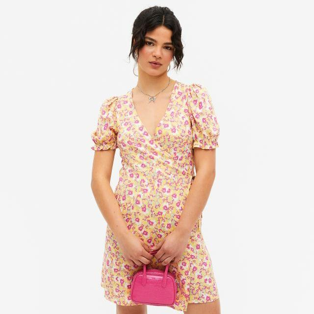 MONKI WRAP DRESS