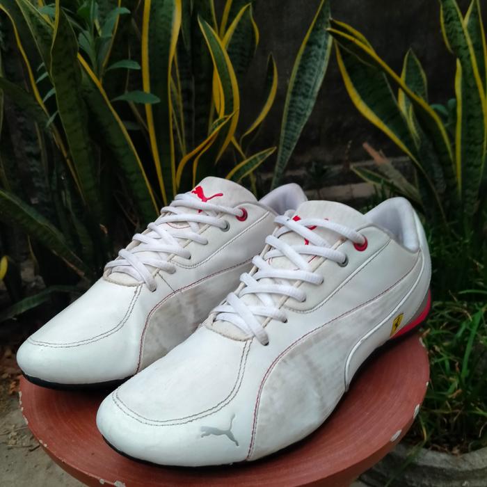 Sepatu Second Sneakers Puma Ferrari Size 41 Insole 26,5 cm